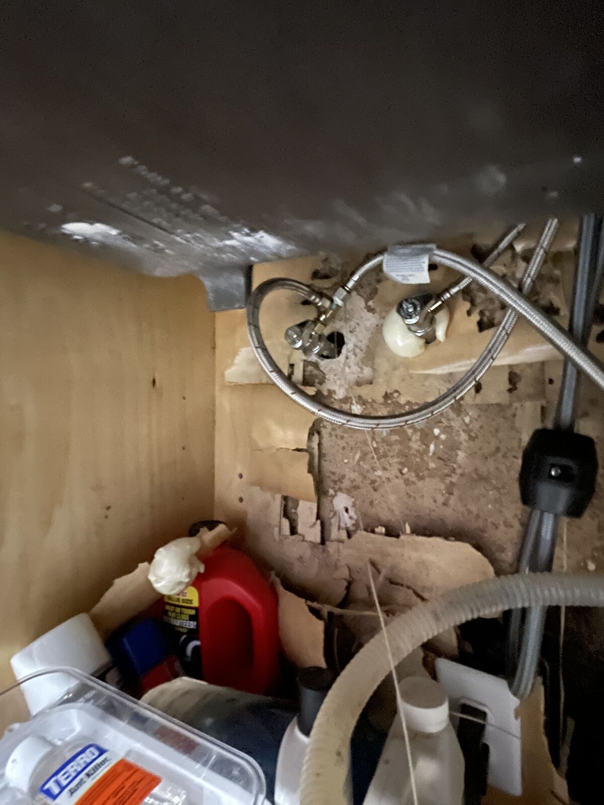 Water damage restoration job photo from Gilbert, AZ
